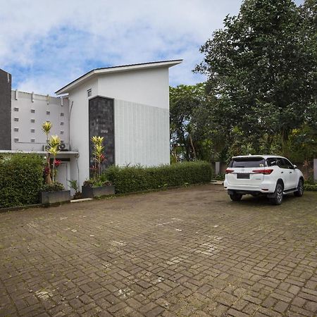 Villa Herrera Puncak Luaran gambar